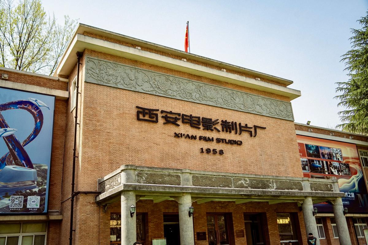 av男人的天堂久久久久的相关介绍