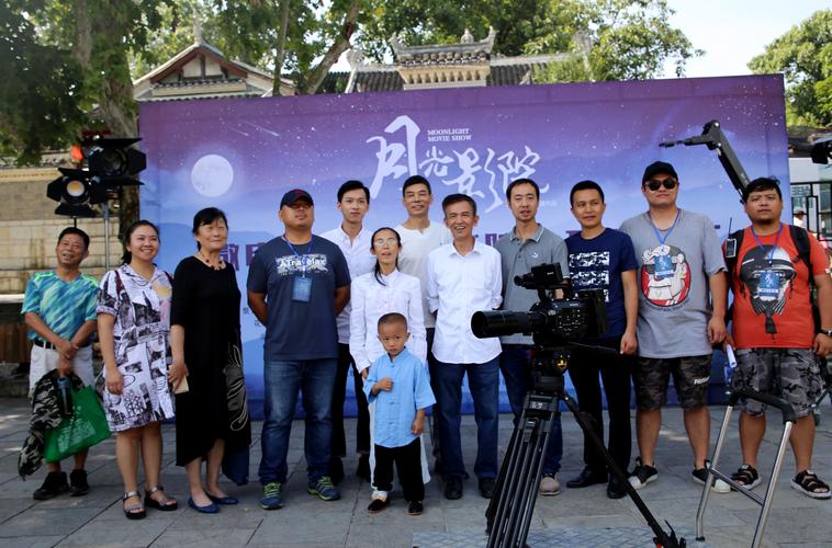 《按摩的人妻》电影深度解析：禁忌情感与家庭伦理的暗涌（人妻角色心理/按摩场景隐喻/婚姻危机警示）