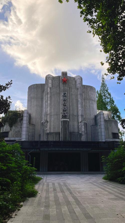 神马影院我不卡午夜电影院 - 午夜追剧不卡顿，高清资源免费看，畅享深夜观影新体验