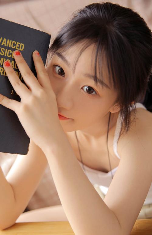 爱播速影院试看免费高清大片，畅享极速播放与无广告追剧体验
