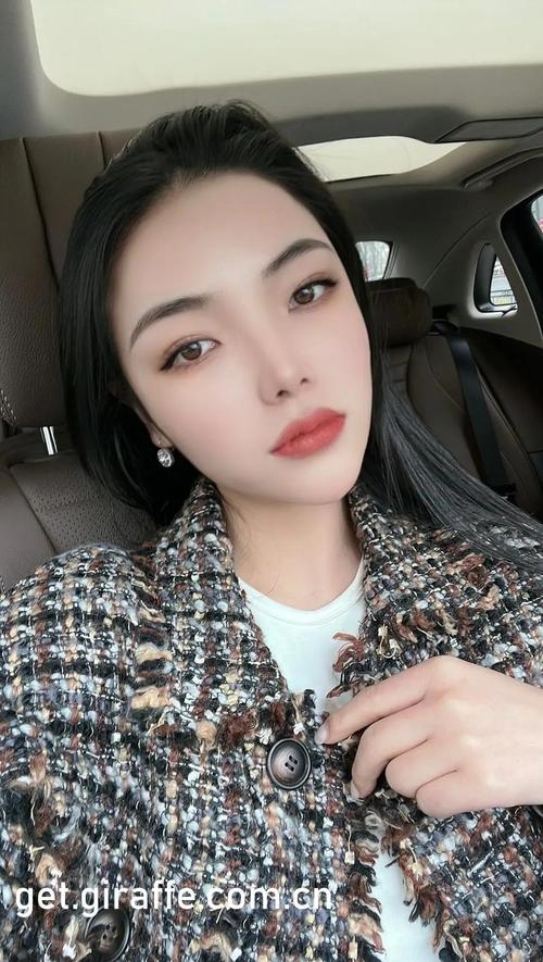 欧美唯美成人在线的相关介绍