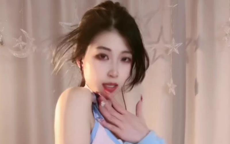 抖奶啪啪动态图的相关介绍