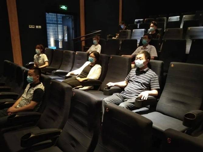根据您的要求，生成一个包含3个长尾关键词的SEO标题：

**亚洲少妇服务体验分享 | 专属陪伴、高端定制与私密预约指南**