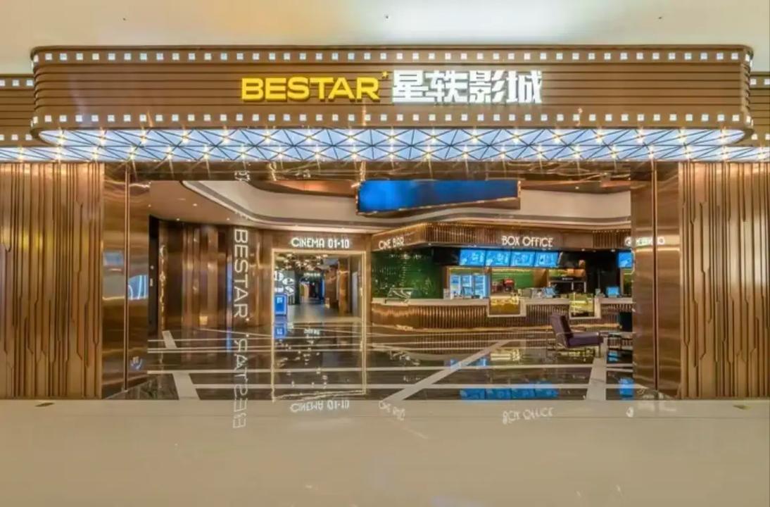 一边插一边摸一边舔的相关介绍